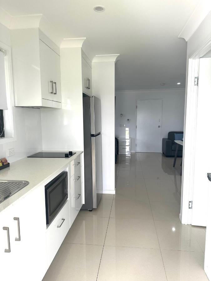 Casa Nostra Motel Рокхемптън Екстериор снимка