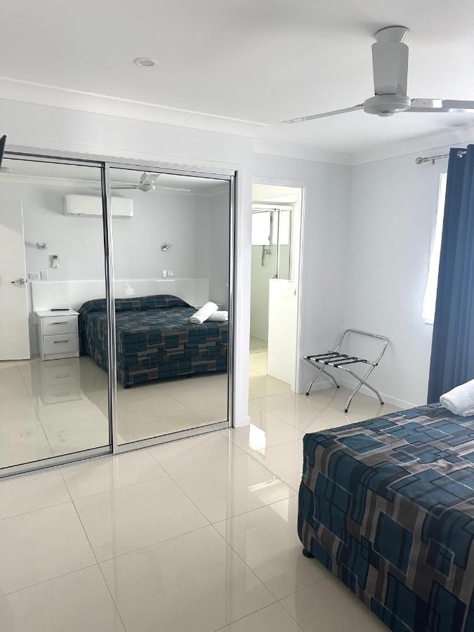 Casa Nostra Motel Рокхемптън Екстериор снимка