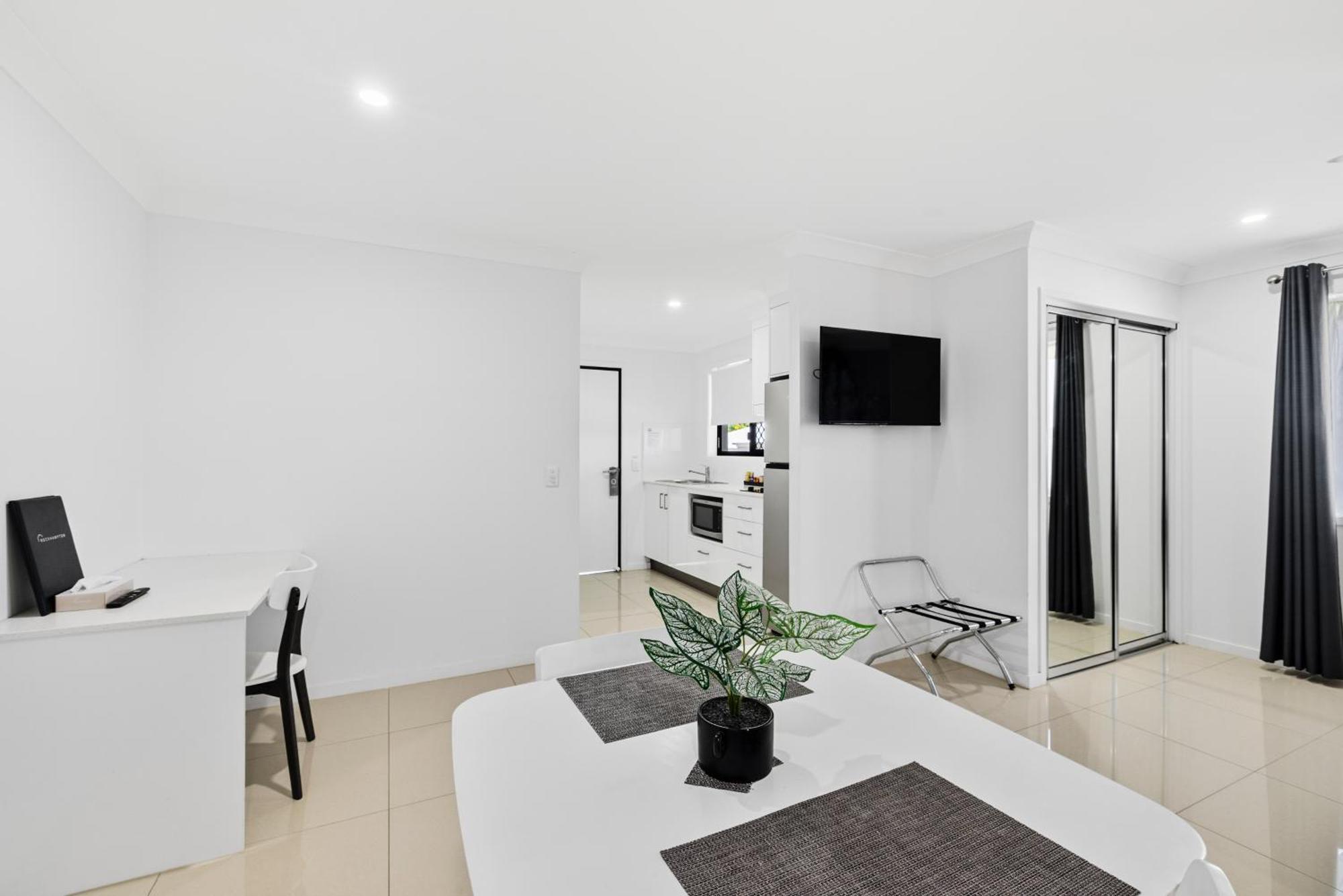 Casa Nostra Motel Рокхемптън Екстериор снимка