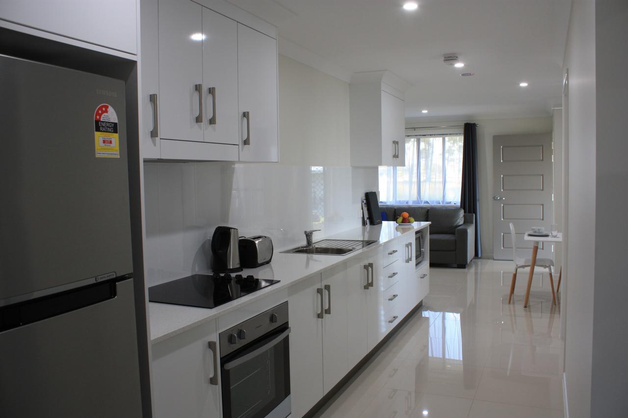 Casa Nostra Motel Рокхемптън Екстериор снимка